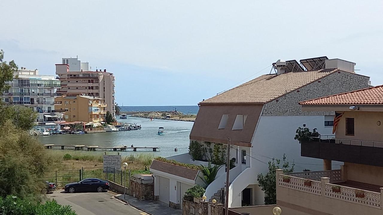 Estudio Roses Con Terraza, Vistas Canal Y Mar Eksteriør bilde